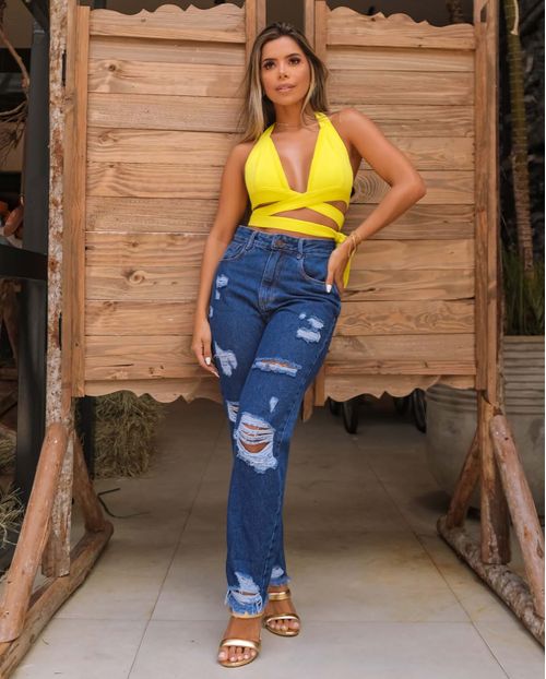 Calça Jeans Feminina Mom Rasgada com Barra Desfiada 21609 Escura Rasgada