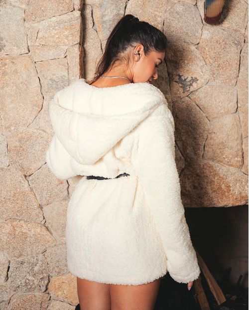 Parca Feminina Teddy com Capuz 21802 Off White