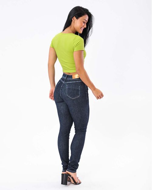 Calça Jeans Feminina Skinny Intermediaria Extreme Power com Rasgos e Puídos 21546 Escura Rasgada