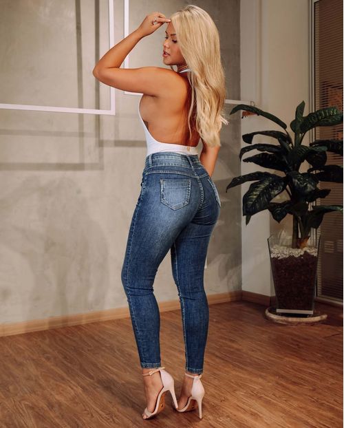 Calça Jeans Feminina Skinny Intermediaria  Extreme Power com Cós Duplo 21548 Escura
