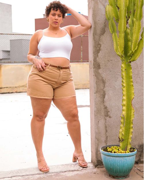 Shorts Feminino Plus Mom Cáqui com Cinto   21147 Unica