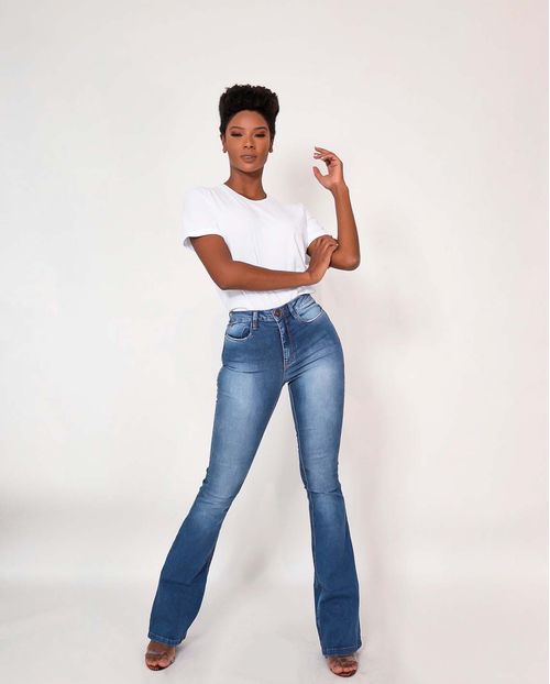 Calça Jeans Feminina Flare Para Mulheres Altas   20662 Unica