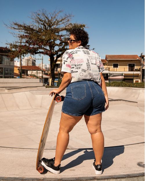 Shorts Feminino Plus  Rope  Consciência Jeans, Coleção Verão/22-22108 Escura