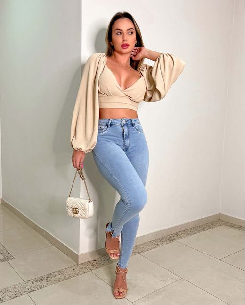 Calça Jeans Feminina Skinny Hot Pants com Abertura Lateral Na Barra 21908 Clara