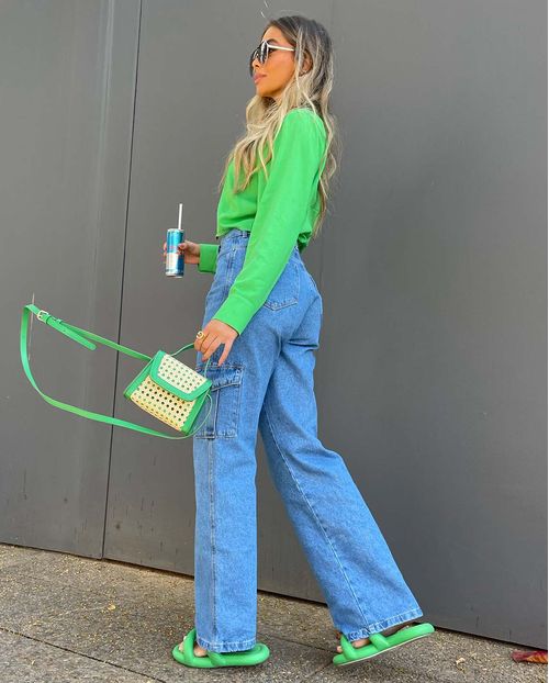 Calça Jeans Feminina Wide Leg com Bolso Cargo 22481 Média