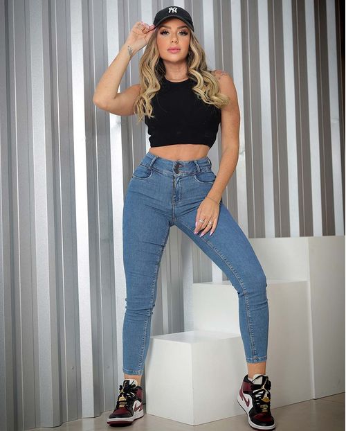 Calça Jeans Skinny Feminina Cintura Média Extreme Power Cós Largo 22733 Média