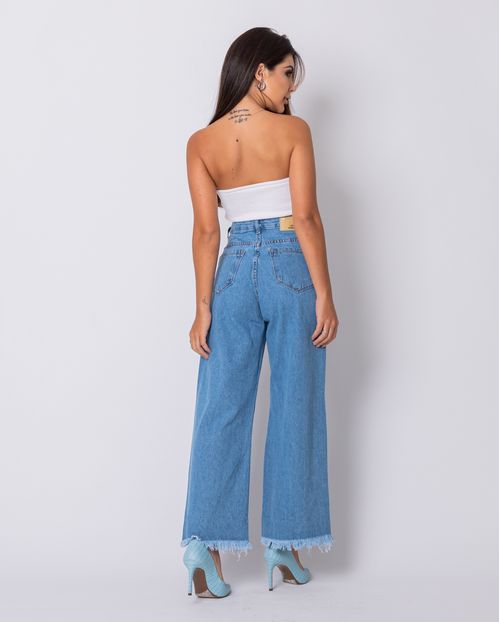 Calça Jeans Feminina Cropped Flare com Barra Desfiada 20183 Média
