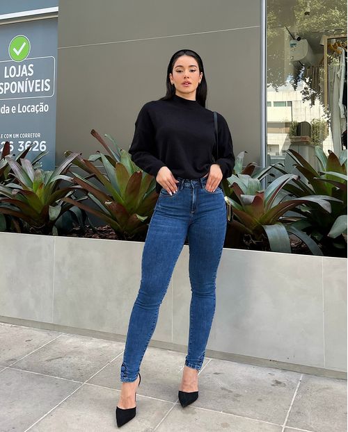 Calça Jeans Skinny Feminina Cintura Média Botões Na Barra 22980 Escura