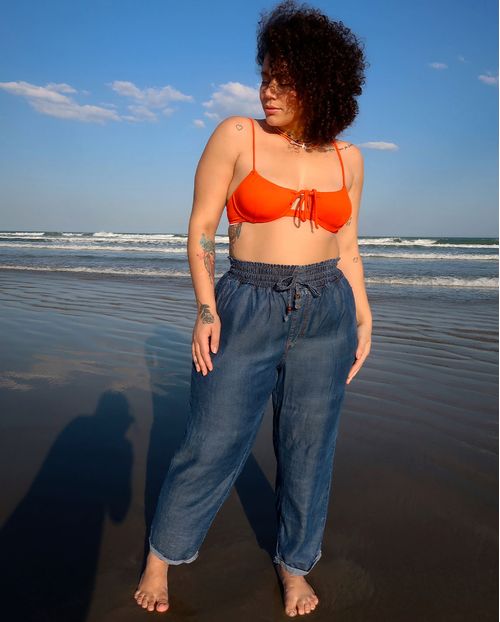 Calça Jeans Reta Plus Size Feminina com Elastico No Cós 22996 Escura