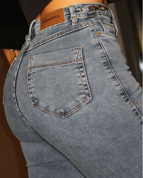 Calça Skinny Hot com Detalhe No Cós e Abertura Lateral Na Barra 23832 Média
