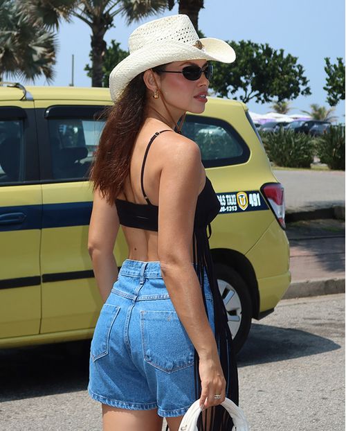 Shorts Jeans Mom Feminino Cintura Alta Básico 70101 Média