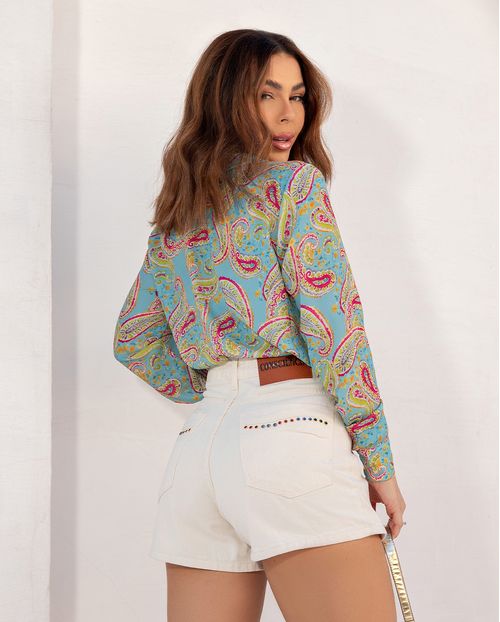 Shorts Saia Jeans Feminino com Detalhe de Aplicação Ana Castela 24322 Off White