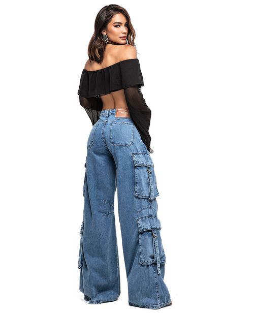 Calça Jeans Wide Leg Feminina Cargo Relaxed com Martigale Cintura Baixa 24528 Média