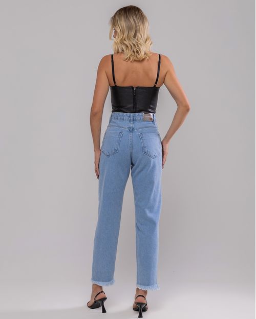 Calça Jeans Mom Feminina Cintura Alta com Aplicação e Barra Desfiada 23037 Clara